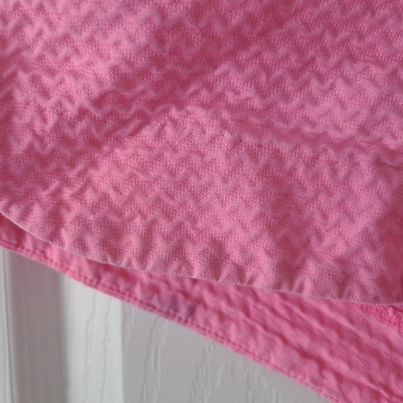 SALE!! Lilly Pulitzer Pink Textures Addie Shorts - Picture 6 of 8